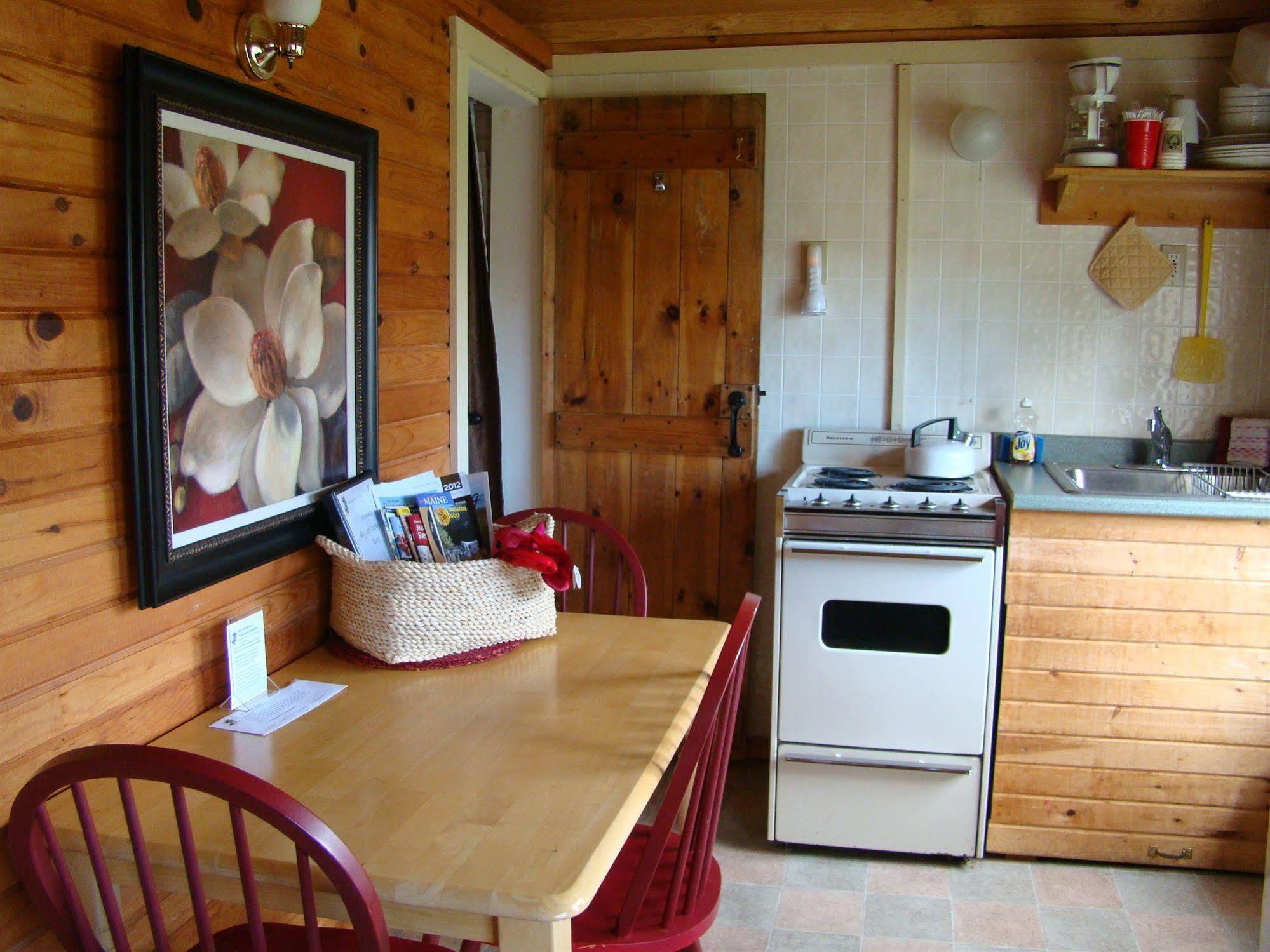 Bay Leaf Cottages & Bistro Lincolnville Extérieur photo